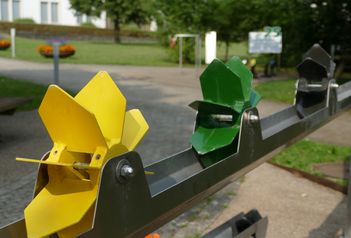 Generationen-Spielplatz Pflegeheim Sennhof, Vordemwald - Spielplätze im Aargau