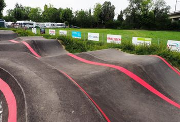 Pumptrack Aarburg auf SpielplatzAargau.ch