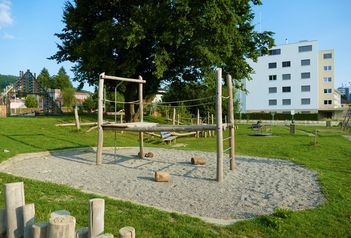 Robinsonspielplatz, Abenteuerspielplatz und Gemeindespielplatz Menziken - Spielplätze im Aargau