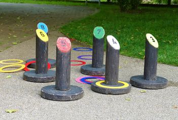 Generationen-Spielplatz Pflegeheim Sennhof, Vordemwald - Spielplätze im Aargau