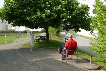 Generationen-Spielplatz Pflegeheim Sennhof, Vordemwald - Spielplätze im Aargau